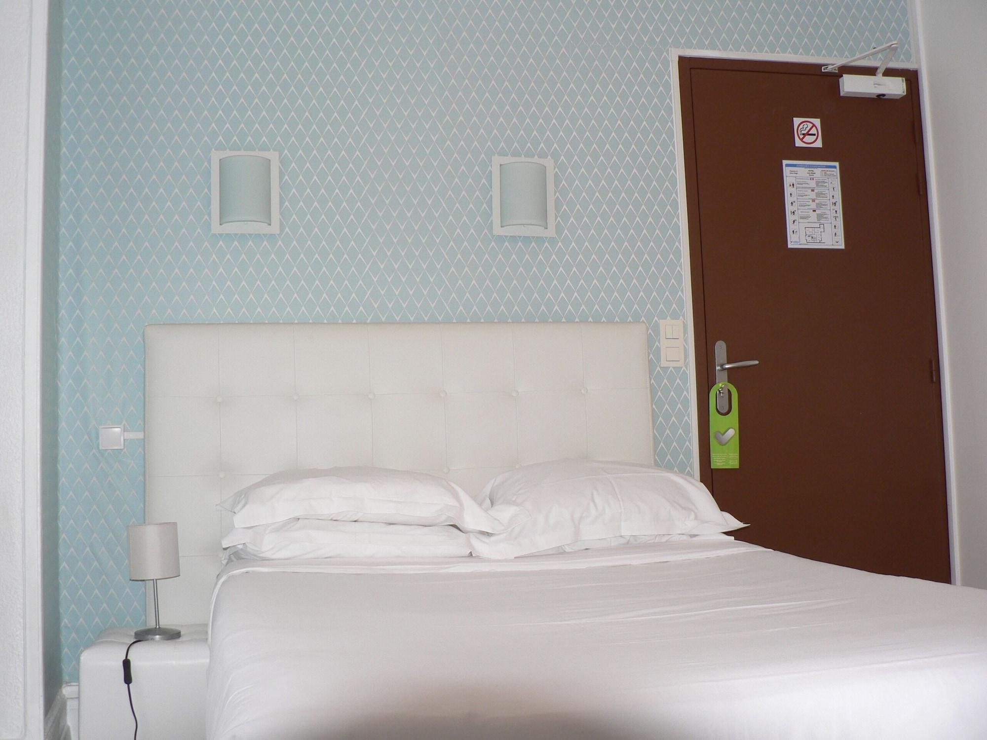 Hotel Les Alizes Biarritz Bagian luar foto
